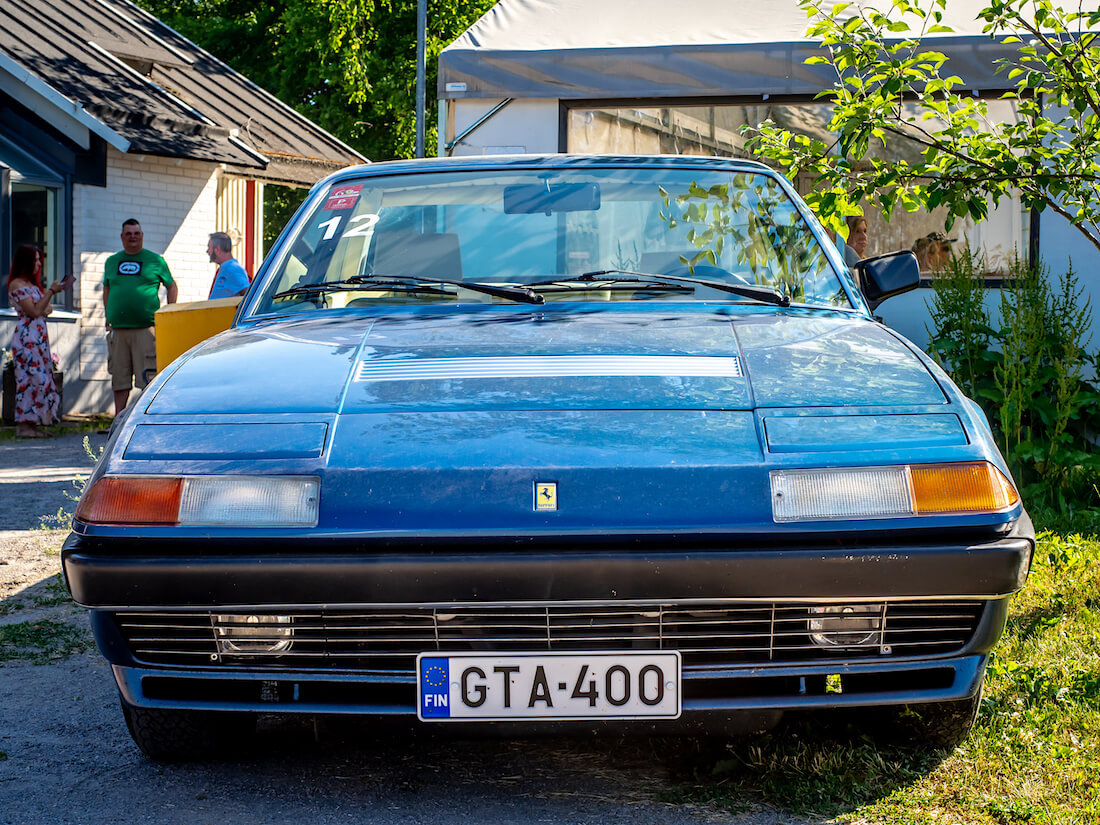 1977 Ferrari 400 Automatic V12 edestäpäin