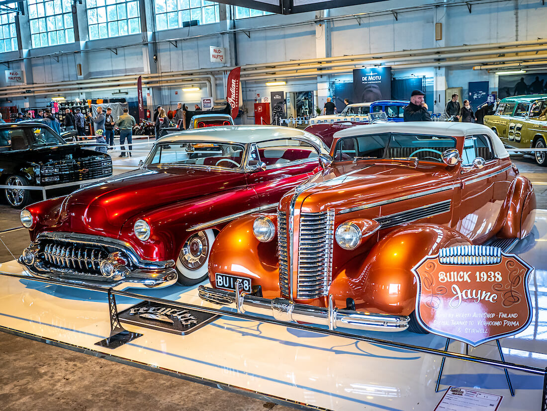 1938-Buick-Custom-Timo-Hersti-Garage-Kings-Suomi-FHRA-Malmi-Show-Shine-2020-KaiLappalainen-CCBY40-WheelsFI Garage Kings Suomi 1938 Buick avo-auto