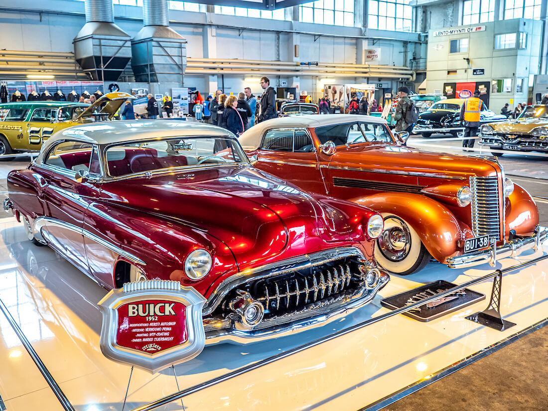 1952-Buick-Special-Riviera-1938-Buick-Custom-Convertible-Hersti-FHRA-Malmi-Show-Shine-2020-KaiLappalainen-CCBY40-WheelsFI 1952 Buick Special Riviera Custom