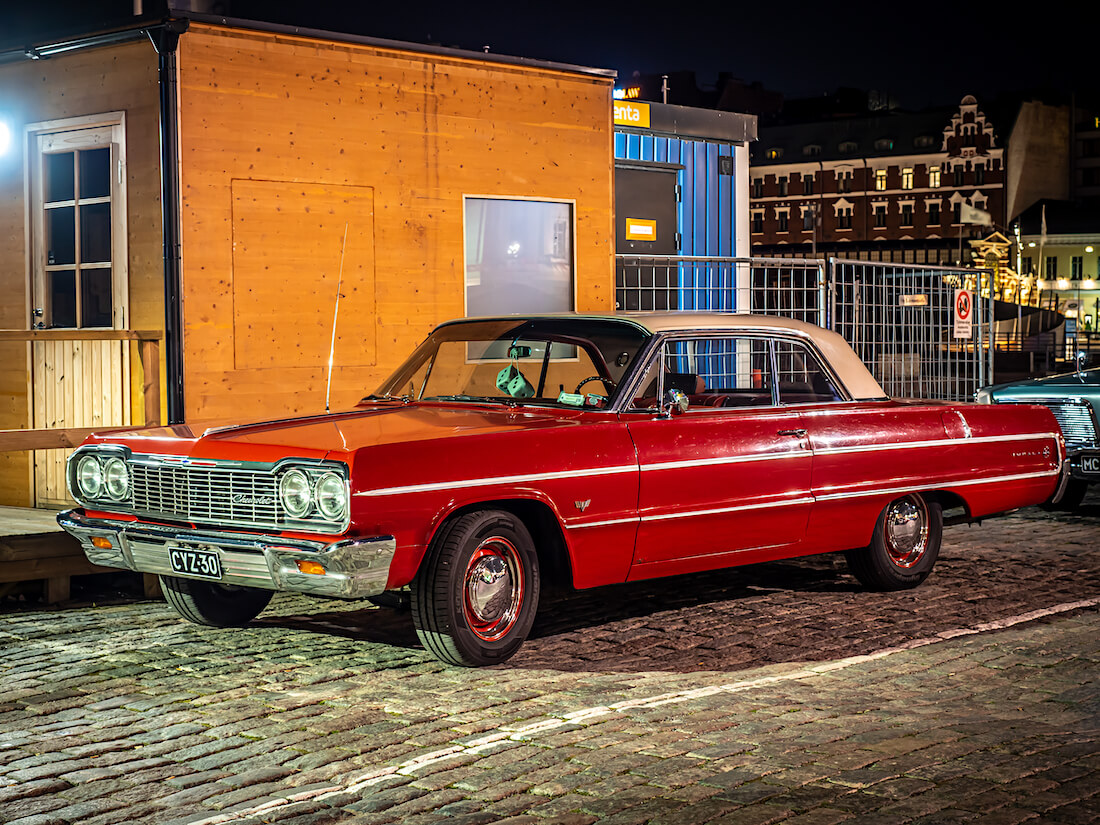 Punainen 1964 Chevrolet Impala 2d HT Kauppatorilla