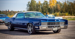 Sinivalkoinen 1967 Cadillac Eldorado Coupe 429cid V8