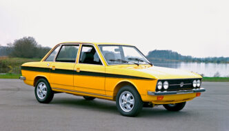 Keltamusta 1973 Volkswagen K70. Kuva: Volkswagen AG.