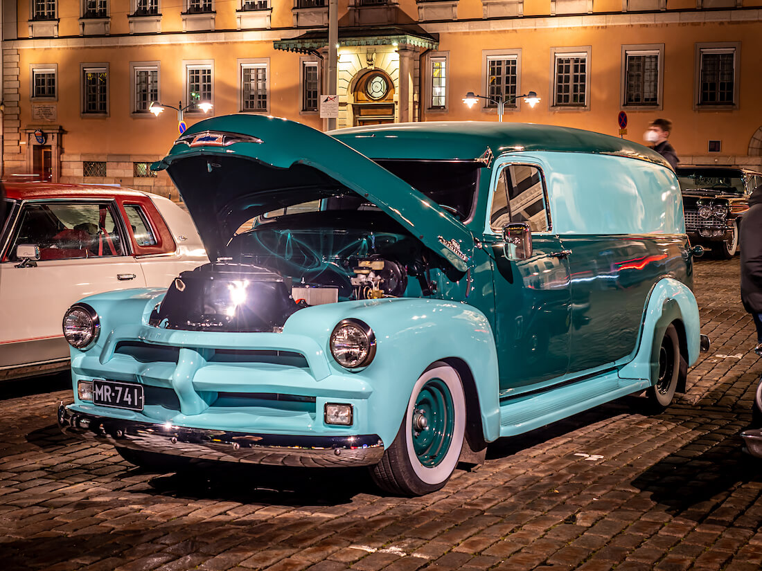 1955 Chevrolet 3100 Panel Truck umpipakettiauto