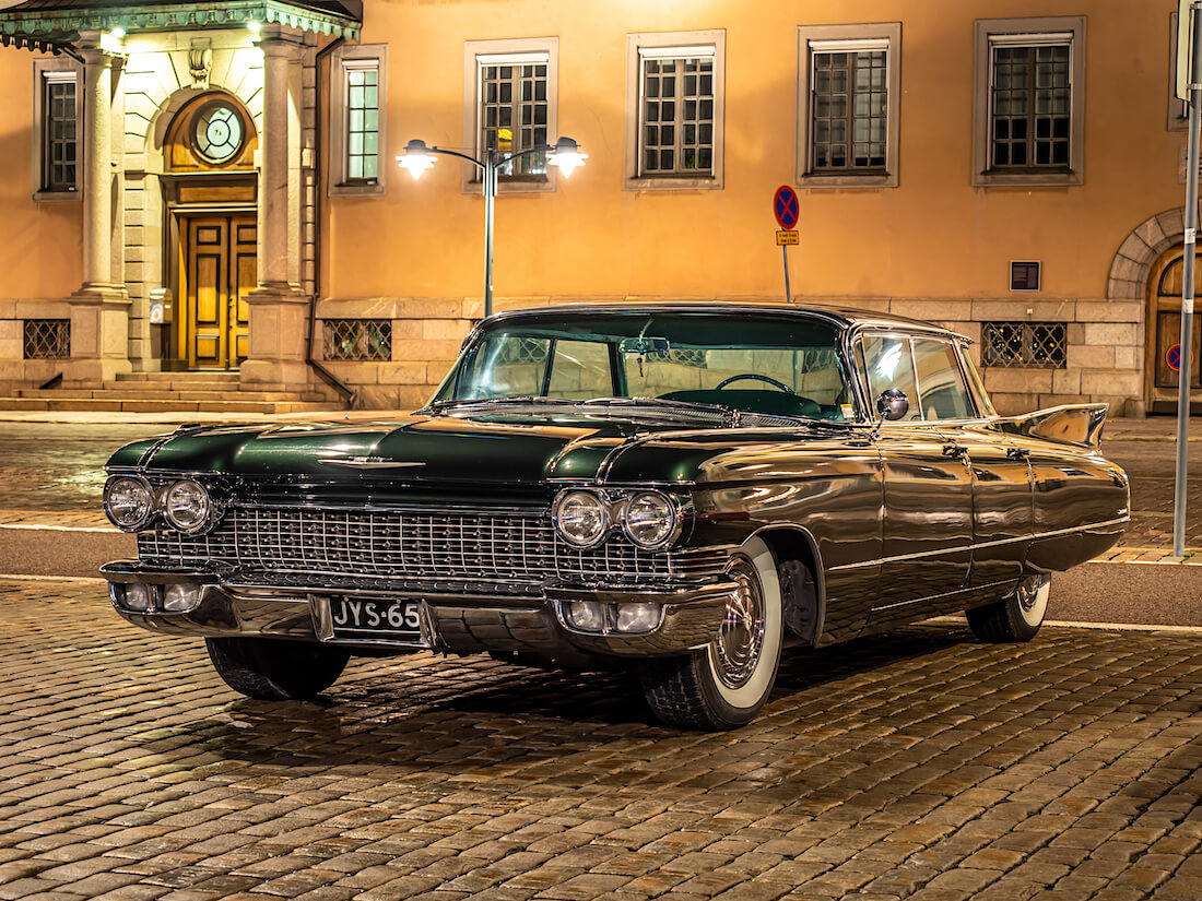 1960 Cadillac 4-window Sedan de Ville 390cid V8 jenkkiauto