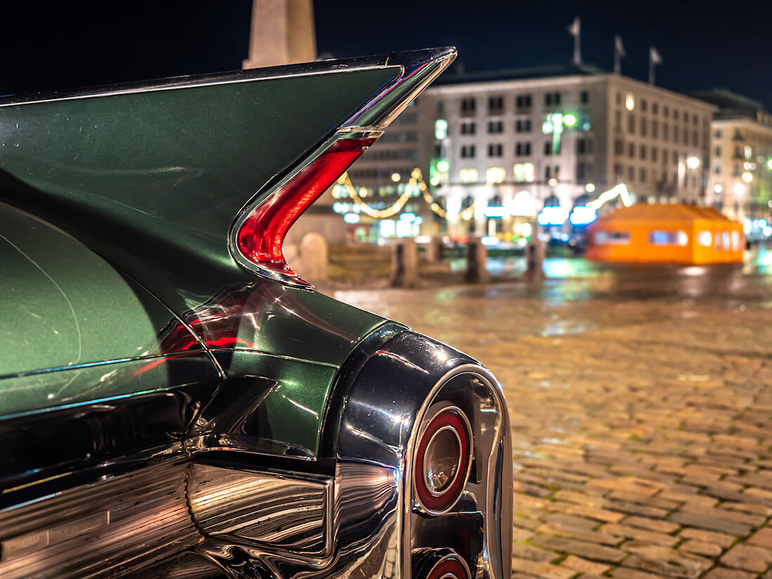 1960 Cadillac Sedan DeVillen takasiipi ja takavalo