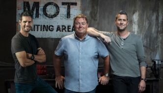 Wheeler Dealers sarjan Mike Brewer, Ant Anstead ja Marc "Elvis" Priestley