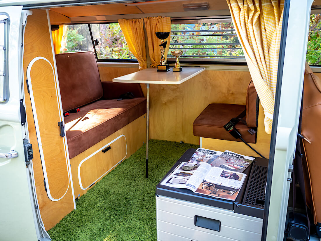 1970 Volkswagen T2a Westfalia retkeilysisusta