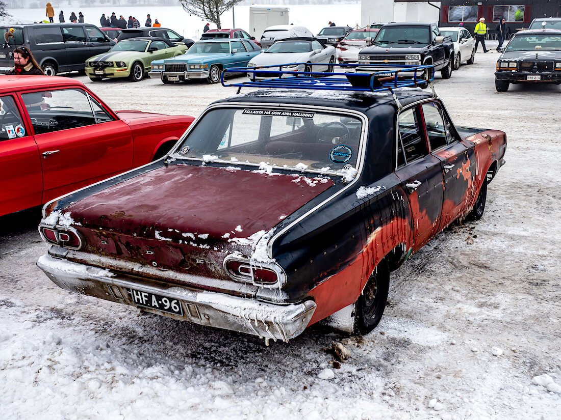 1966 Dodge Dart 4d Sedan 225cid Slant6-moottorilla