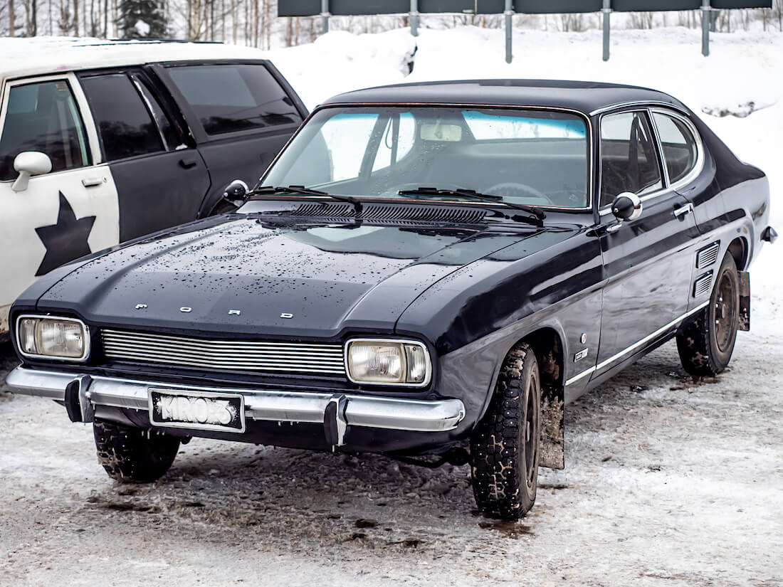 Musta 1969 Ford Capri 1600GT museajoneuvo