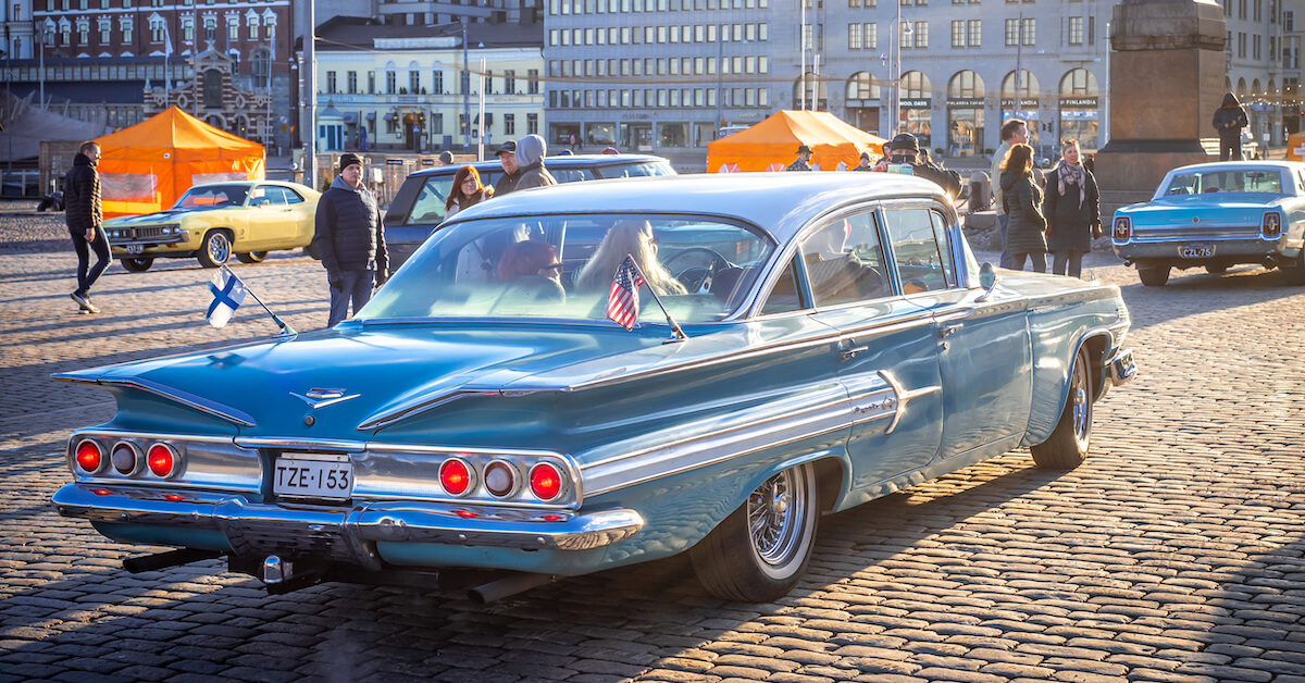 1960 Chevrolet impala saapuu Stadin Cruising Nightiin