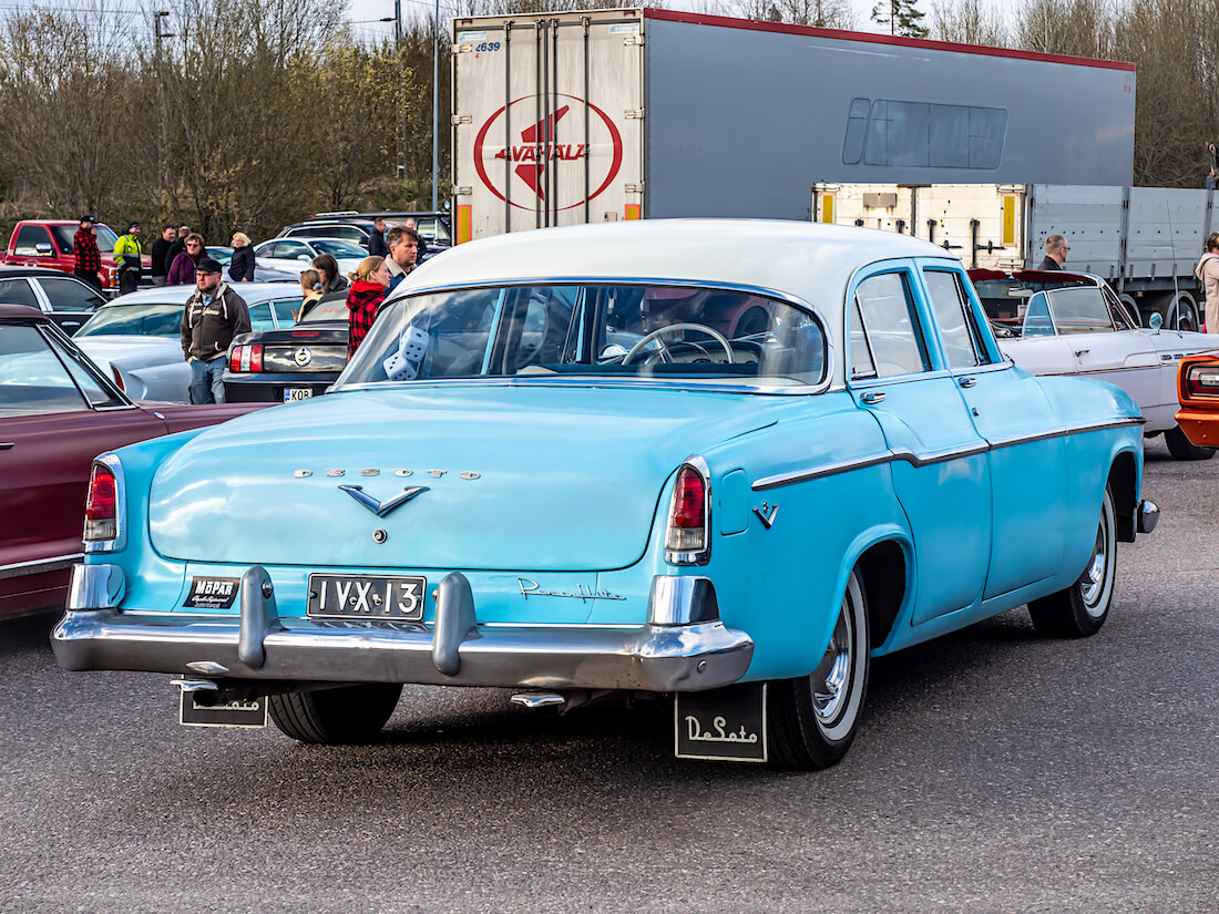 1955 DeSoto Firedome 4d Sedan takaa