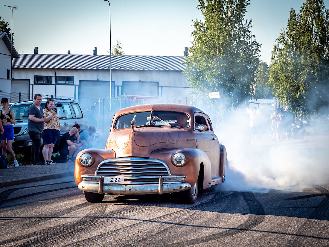 1946 Chevrolet Stylemaster Burnout