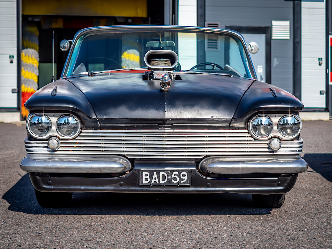 Mattamusta 1959 Chrysler Windsor Saratoga avoauto