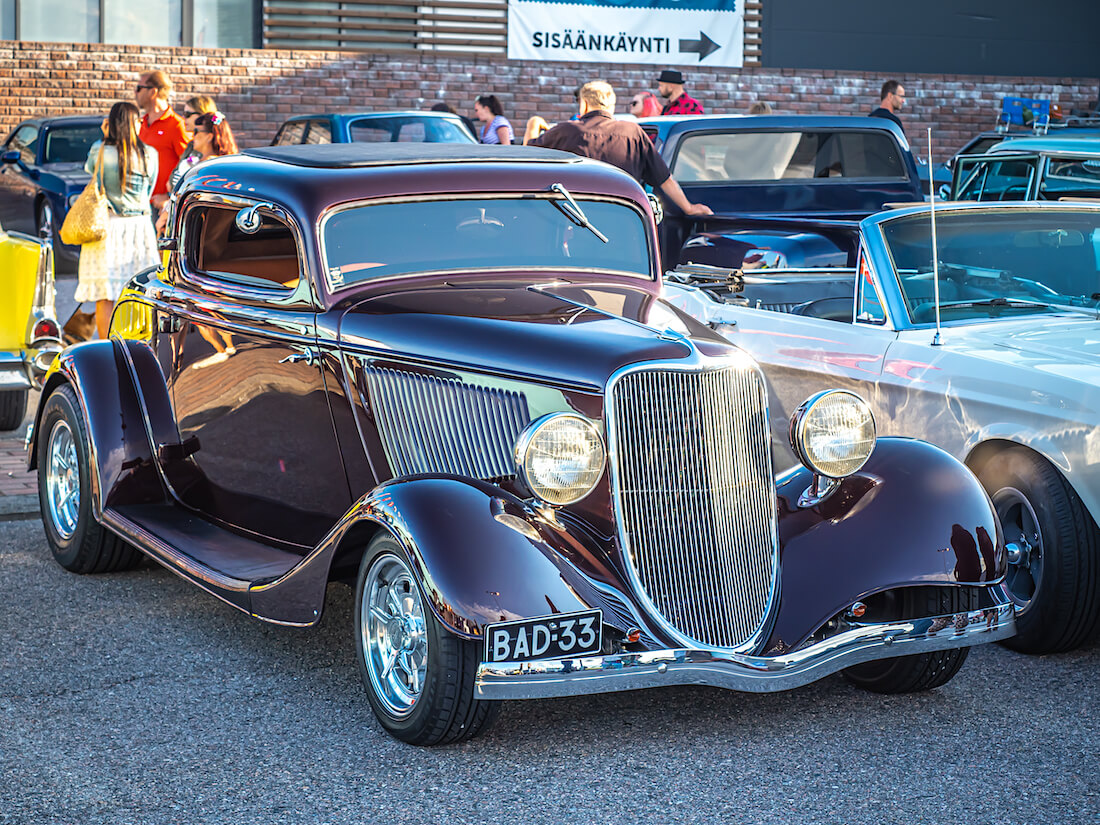 1933 Ford 3-window coupe rodi