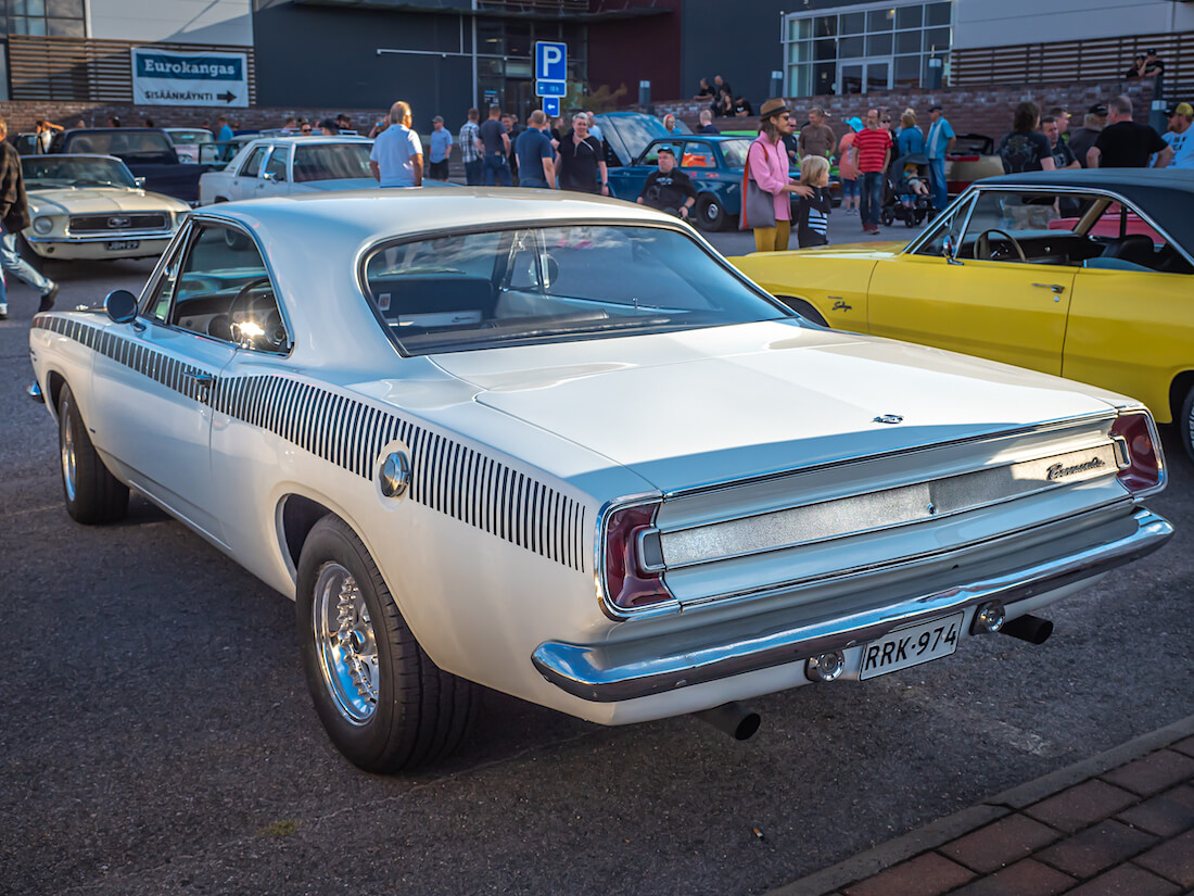 1967 Plymouth Barracuda muskeliauto takaa