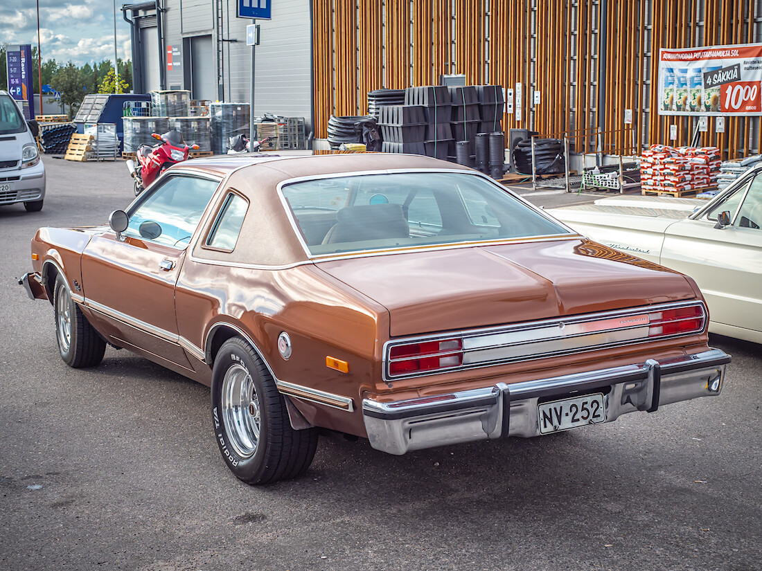 1976 Plymouth Volare Special Coupe takaa1976 Plymouth Volare Special Coupe