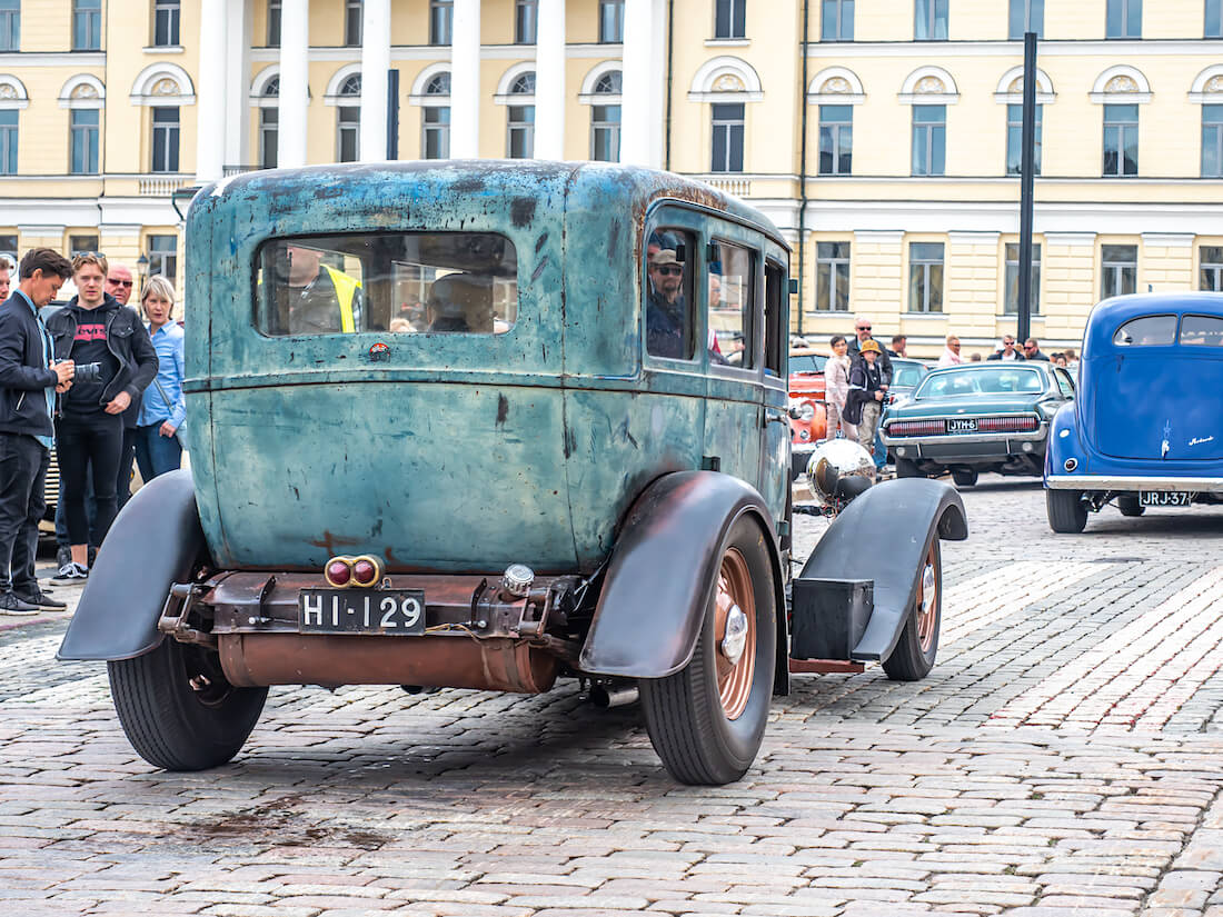 1927 Studebaker Erskine rodi V8-moottorilla