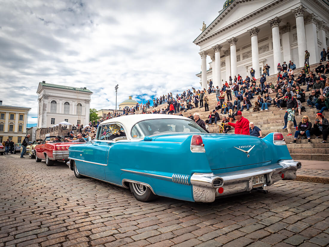 1956 Cadillac Coupe DeVille hardtop takaa