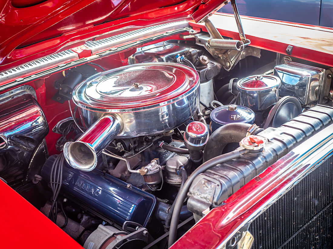 1958 Cadillacin 360cid moottori