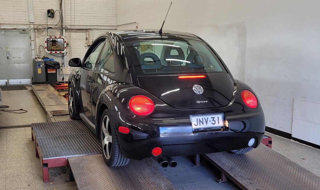 2001 Volkswagen New Beetle Sport katsastuksessa