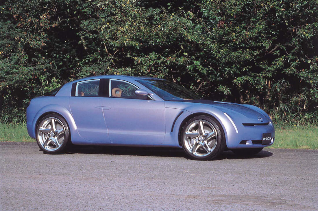 Sininen 1999 Mazda RX-EVOLV konseptiauto