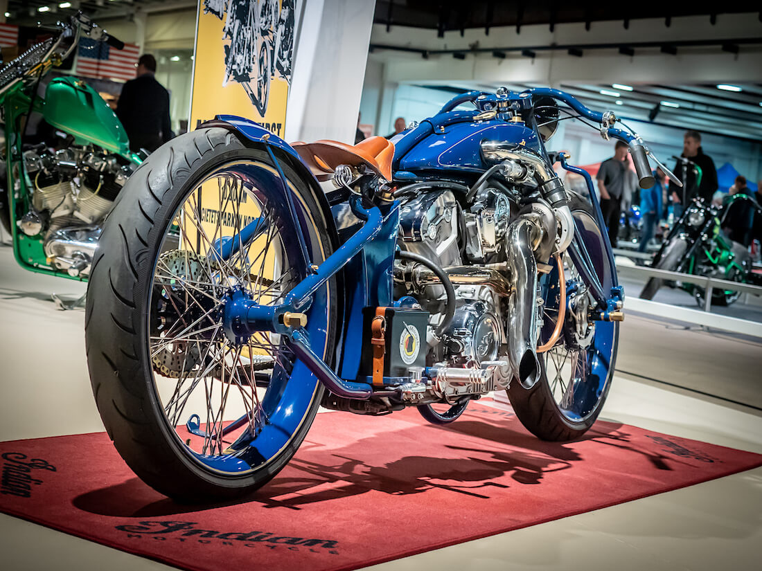 1920 Indian Super Scout retrocustom moottoripyörä