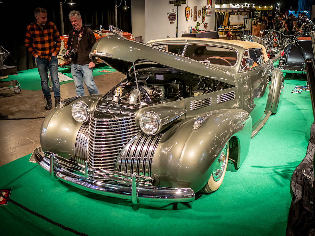 Ahdettu 1940 Cadillac 2d Convertible