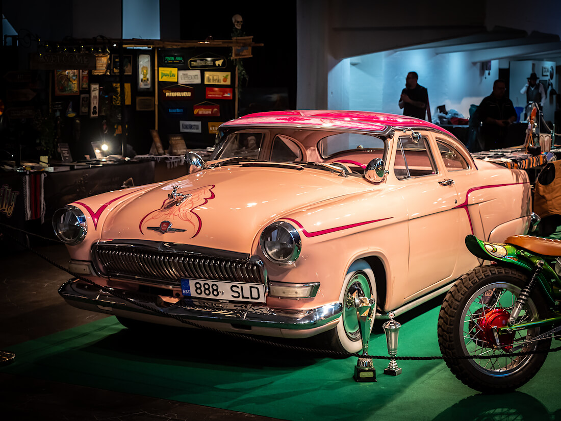 1961 GAZ21 coupe custom BMW tekniikalla