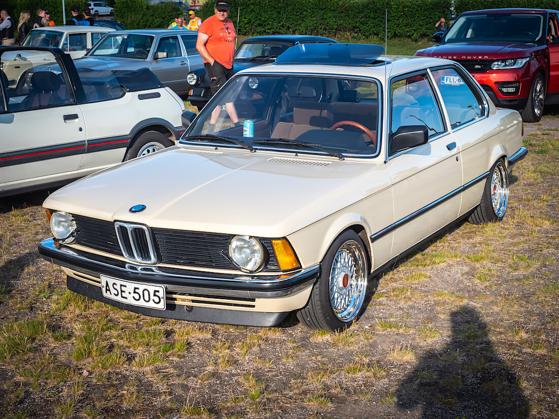 1983 BMW 315 E21