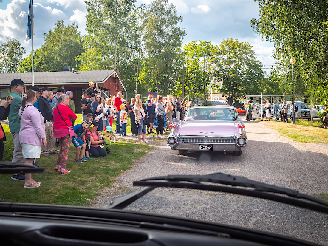 Lähtö Tuusulan juhla.ajon reitille