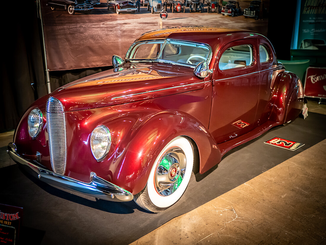 1937 Ford Coupe Custom
