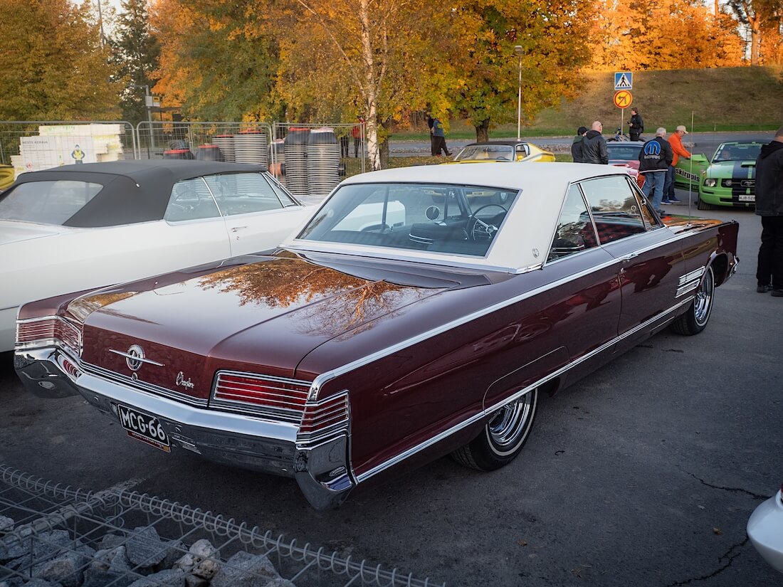 1966 Chrysler 300 440cid V8 2d hardtop