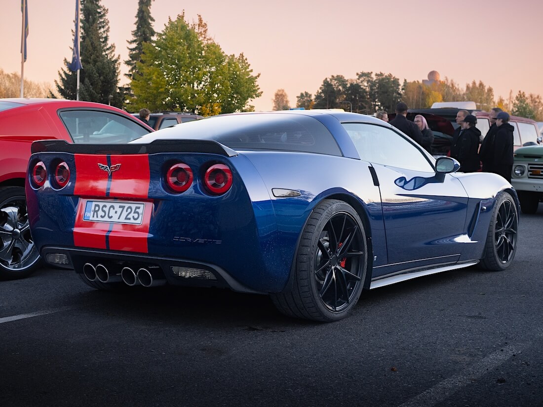 2007 Chevrolet Corvette C6 LS2 6.0 takaa