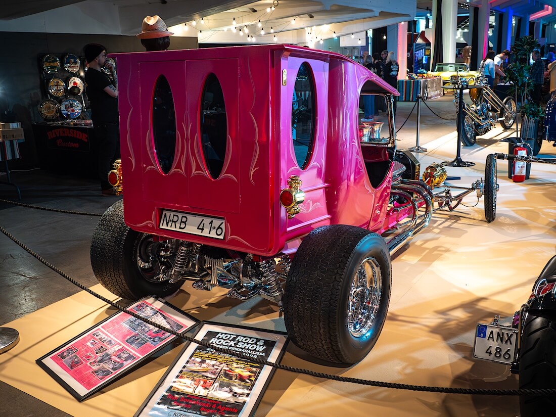 1923 Ford Model T C-Cab Popo Pink