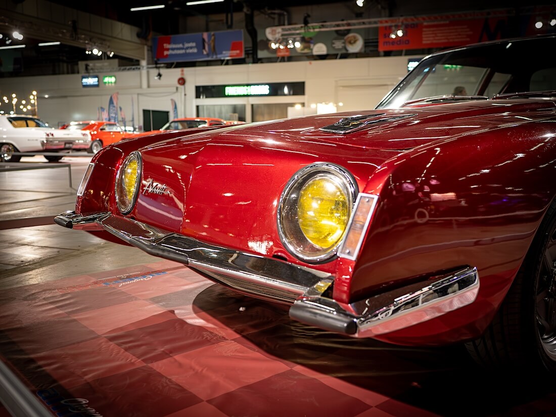1964 Studebaker Avanti keula
